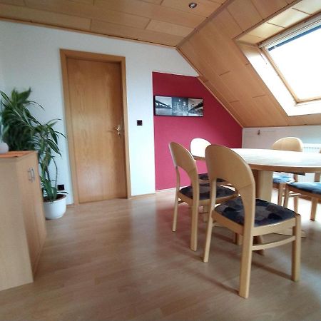 Nüdlingen Ferienwohnung Haus Rosa מראה חיצוני תמונה